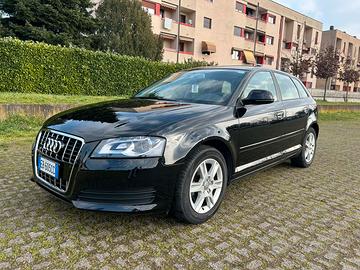 Audi A3 SPB 1.6 90cv