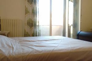 Grande stanza singola Padova via Gattamelata