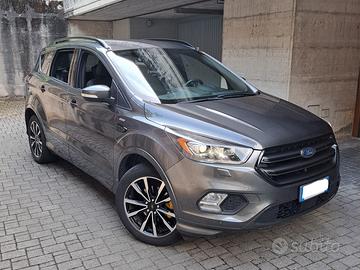 Ford Kuga St-line 