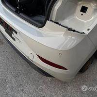 Disponibile paraurti post. polo 8 2025