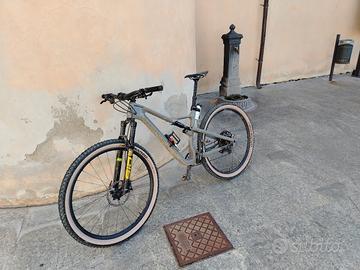 Scalpel SE Carbon 1 taglia L