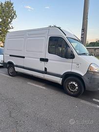 Furgone Nissan interstar