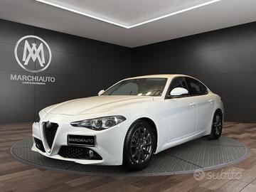 ALFA ROMEO Giulia 2.2 Turbodiesel 150 CV AT8 Bus