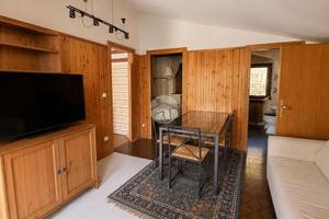 3 LOCALI A BORNO