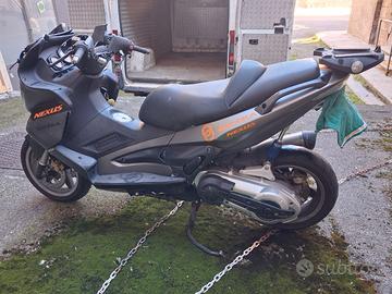 Scooter - Gilera Nexus 500