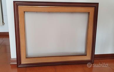 cornice vuota per quadro