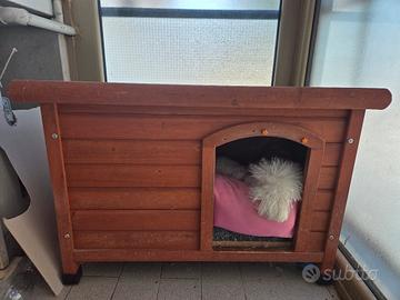 cuccia per cani in legno