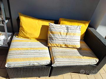 divano angolare da esterno con tavolino 