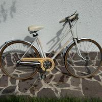 Bicicletta Bianchi – Telaio basso, stile classico