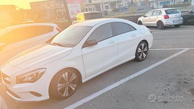 Mercedes-Benz CLA 180 d