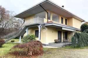 BIFAMILIARE A SAMARATE