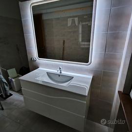 mobile bagno + miscelatore+ specchio