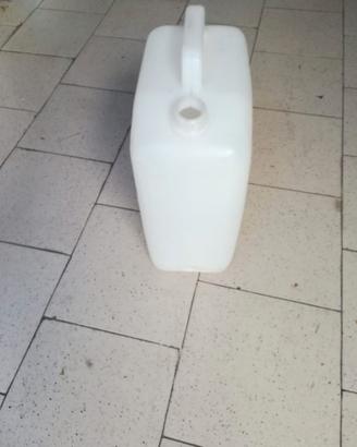 TANICA in plastica per alimenti + ALTRO TIPO