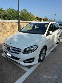 MERCEDES B180D Cambio Automatico APPLE CARE neopat