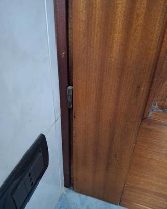 porta cieca marrone