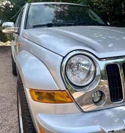Jeep cherokee 2.8 crd limited