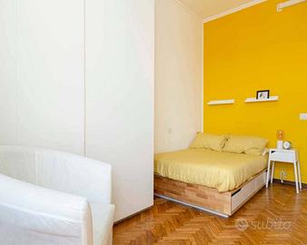Stanza in appartamento di 109 m² a Milano
