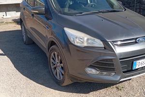 FORD Kuga 2.0 TDCI 150 CV S&S 4WD Powershift Titan