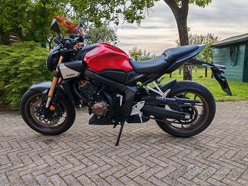 CB 650-R