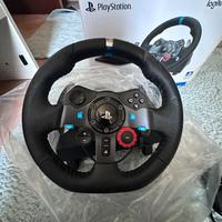 Logitech g29 con pedaliera e cambio manuale