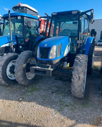 Trattore agricolo New Holland TL 90 A
