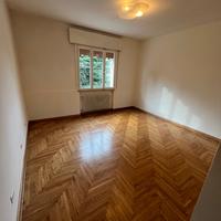 Luminoso appartamento 4 locali con due balconi