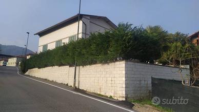Immobile di 180 m² con 1 locale a Forno Canavese