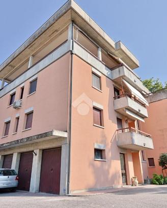 3 LOCALI A REGGIO NELL'EMILIA
