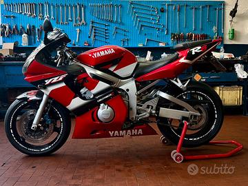 Yamaha R6 2001