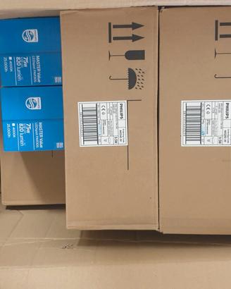 Lotto 68 lampadine Philips LED E27 9,5W nuove