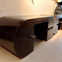 Tavolo espositore  in metallo design industriale