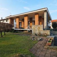 VILLA SINGOLA A COSSATO