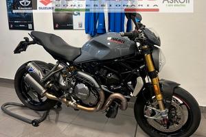Ducati Monster 1200 S