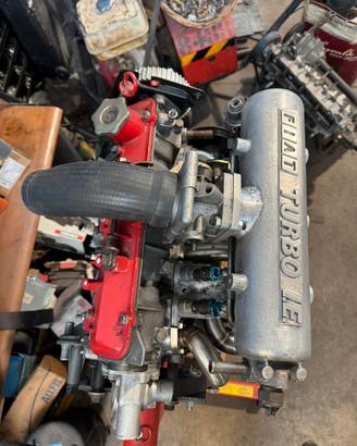 Motore uno turbo