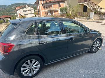 Presento Polo 1.0 R Line metano 2018