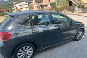 Presento Polo 1.0 R Line metano 2018