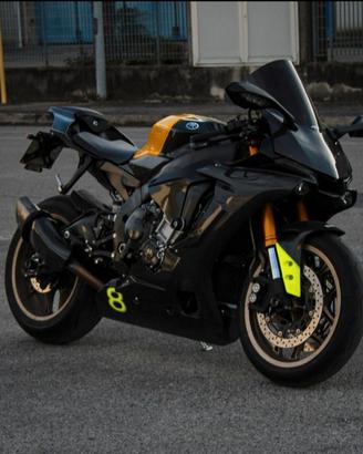 Yamaha YZF R1 60° Anniversario 