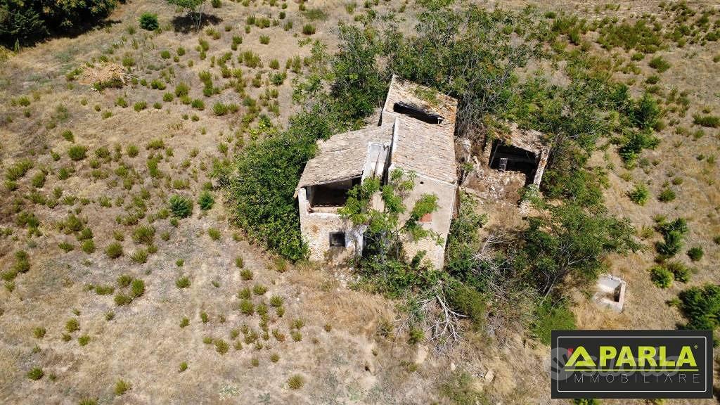 Rustico / Casale di 38300 m² a Naro - Vista 2