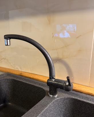 Miscelatore per lavello cucina grigio