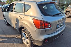 Auto  3000€ trattabile 