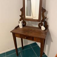 Scrittoio con specchio