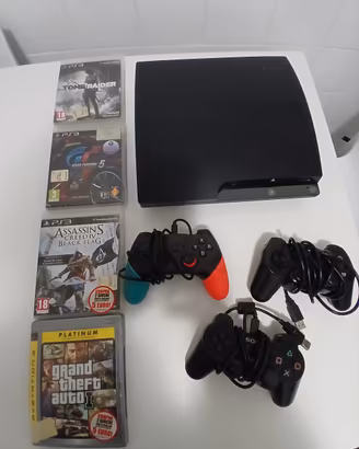 PlayStation 3 Slim  + 4 Giochi e 3 Con