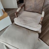 Poltrona e pouf shabby chic 
