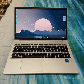HP Probook 450G8,i5-11th,SSD 512,RAM 16gb,15.6”FHD