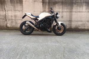 Speed Triple 1050 anno 2009