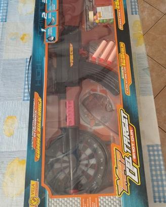 Armi giocattolo con dardi