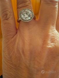 anello argento con zircone