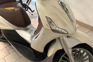 Beverly ie 125cc anno 2010