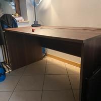 Scrivania 150x80 cm come nuova