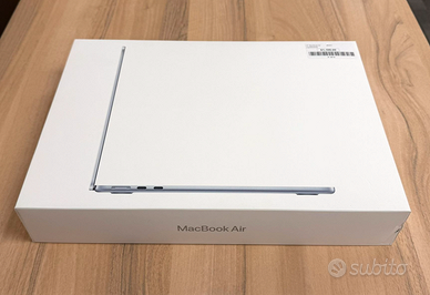 APPLE MacBook Air 13'' 512 GB, Chip M4 - NUOVO